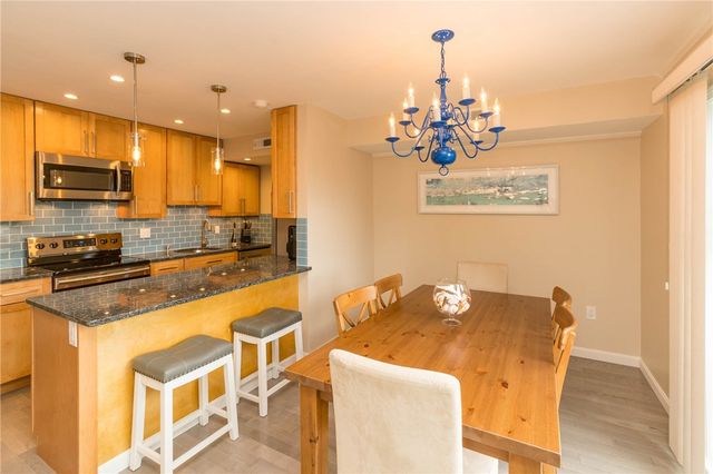 319 Swans Wharf Row, Newport, RI 02840