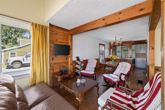 24 Ripley St, Somerset, MA 02725