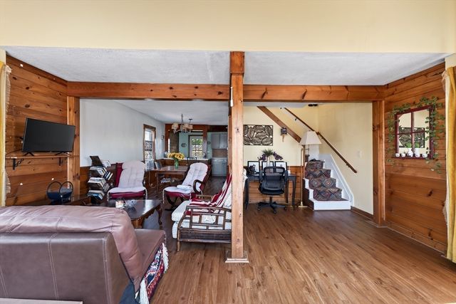 24 Ripley St, Somerset, MA 02725