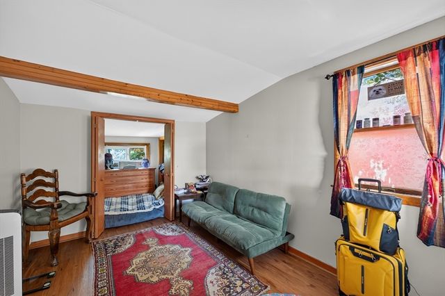 24 Ripley St, Somerset, MA 02725