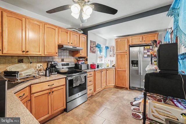 114 PEAR ST, Reading, PA 19601