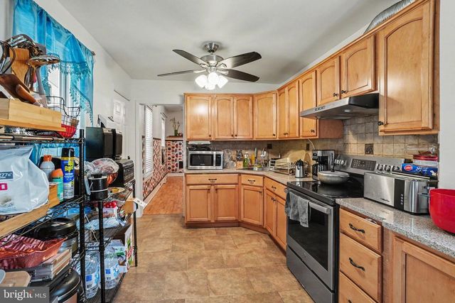 114 PEAR ST, Reading, PA 19601