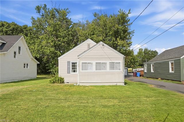 4210 Bainbridge BLVD, Chesapeake, VA 23324