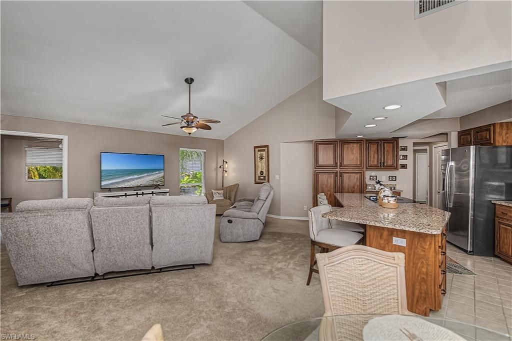 Image 16 of property listing at 4521 SW 2nd AVE, Cape Coral, FL 33914