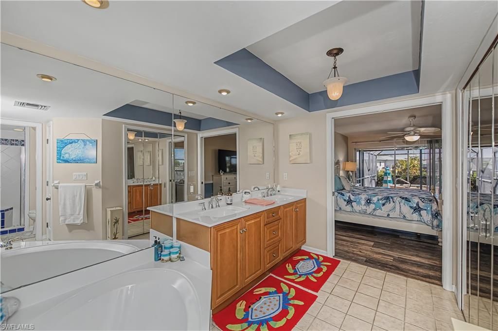 Image 28 of property listing at 4521 SW 2nd AVE, Cape Coral, FL 33914