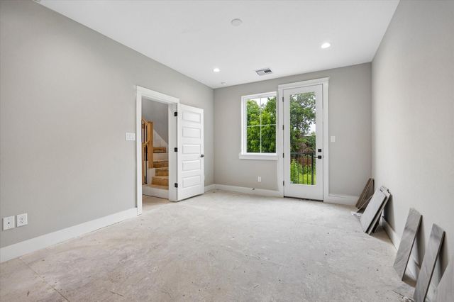 1189 W 19th Street, Houston, TX 77008