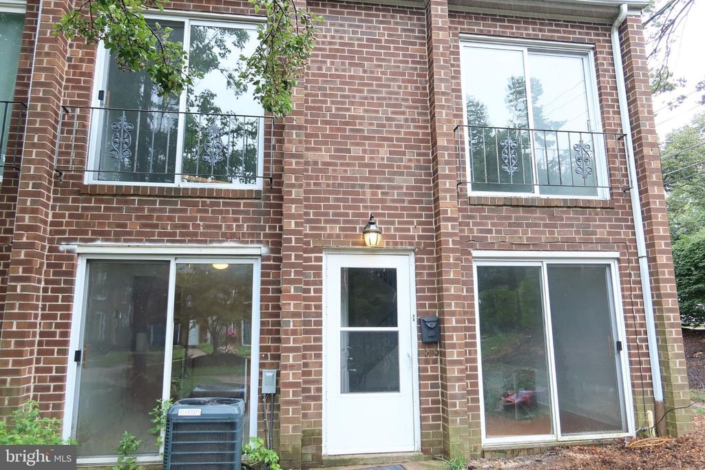 9001 RIDGE AVE #33, PHILADELPHIA, PA 19128 — exterior
