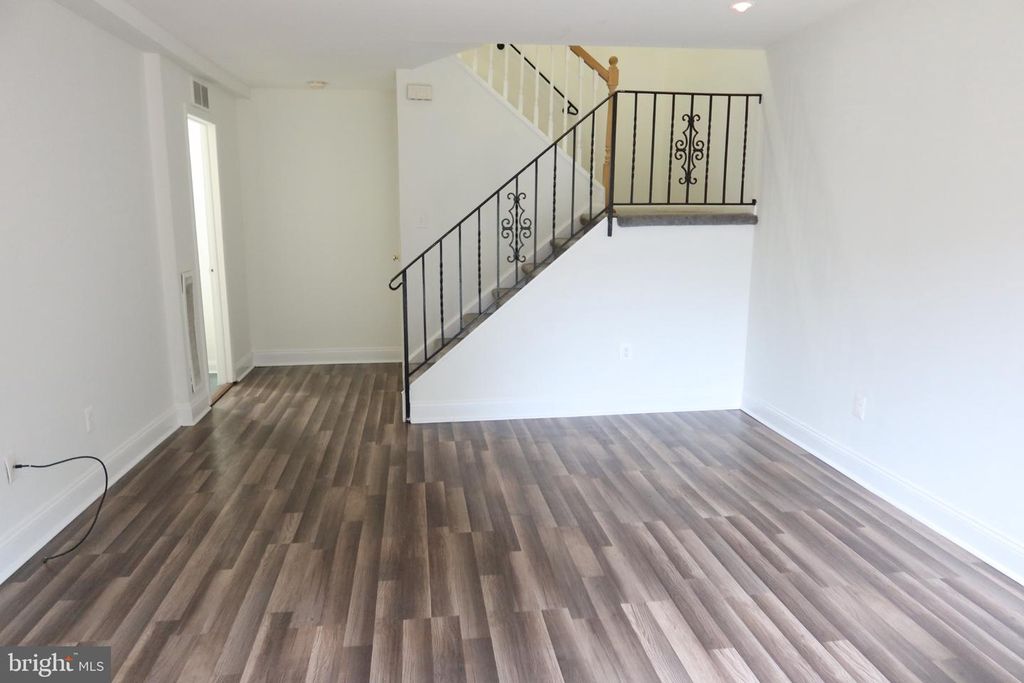 9001 RIDGE AVE #33, PHILADELPHIA, PA 19128 — photo 2