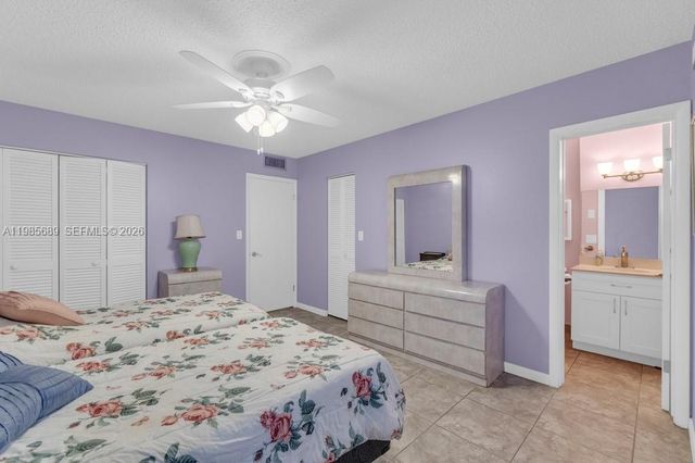 5300 Washington St J218, Hollywood, FL 33021