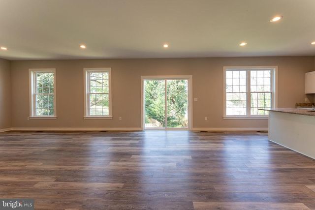 136 ALMOND ST, Orange, VA 22960