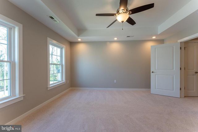 136 ALMOND ST, Orange, VA 22960