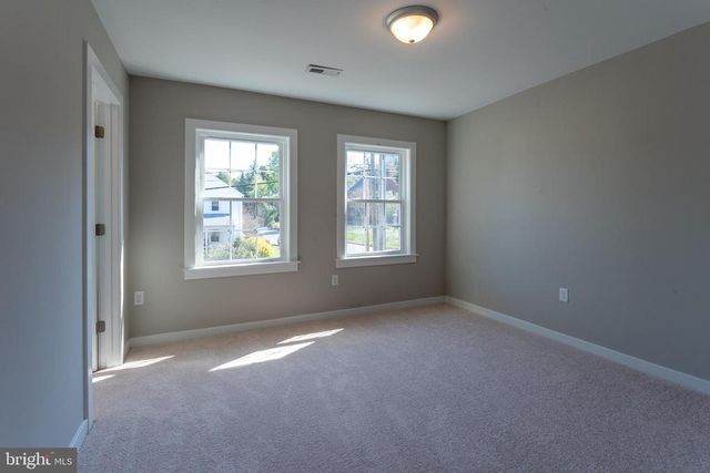 136 ALMOND ST, Orange, VA 22960