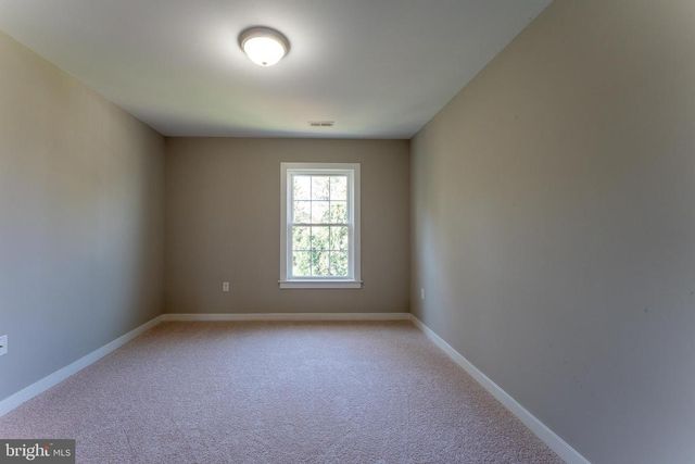 136 ALMOND ST, Orange, VA 22960