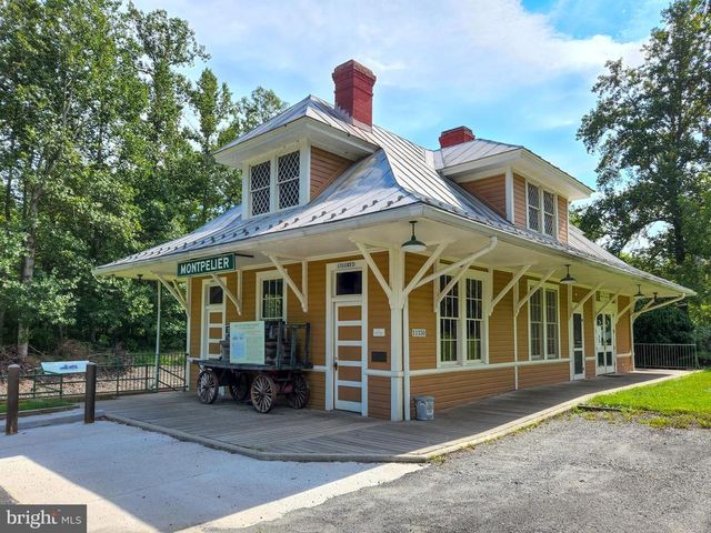 136 ALMOND ST, Orange, VA 22960