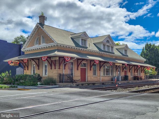136 ALMOND ST, Orange, VA 22960