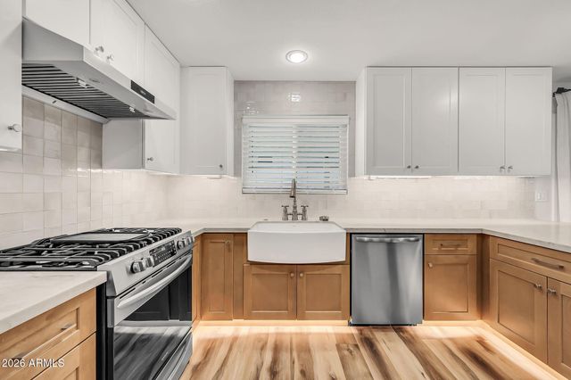 3428 E Windsong Drive, Phoenix, AZ 85048