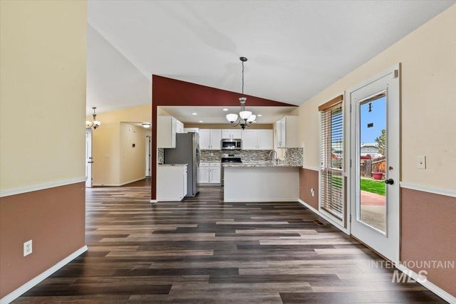 4844 N Johns Landing Way, Boise, ID 83703