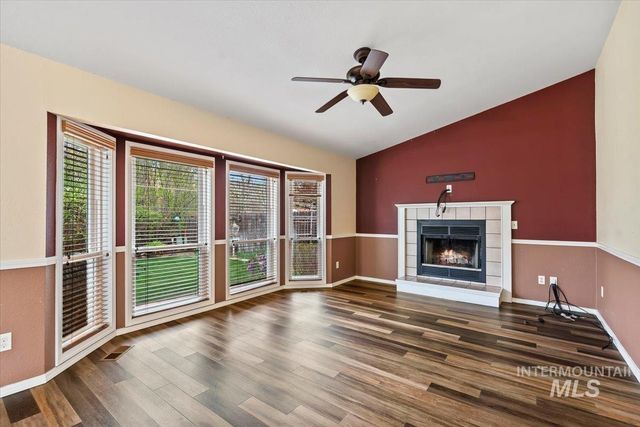 4844 N Johns Landing Way, Boise, ID 83703