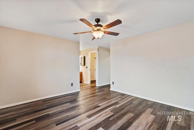 4844 N Johns Landing Way, Boise, ID 83703