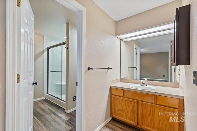 4844 N Johns Landing Way, Boise, ID 83703