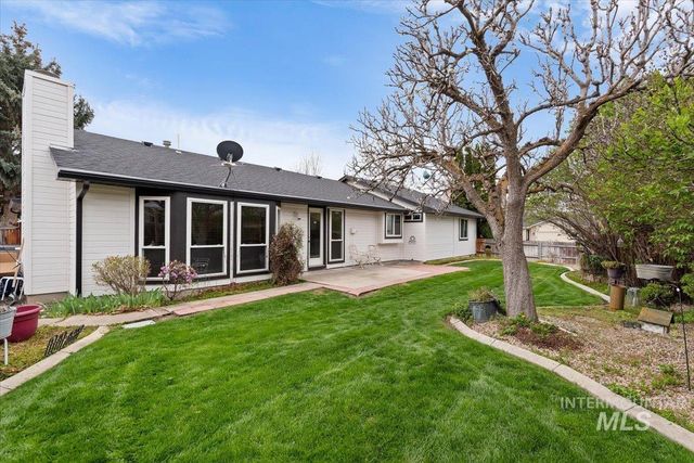 4844 N Johns Landing Way, Boise, ID 83703