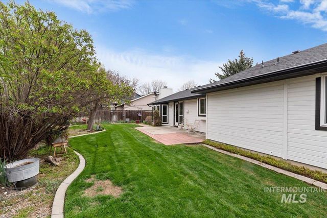 4844 N Johns Landing Way, Boise, ID 83703
