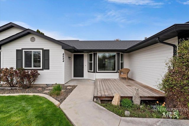 4844 N Johns Landing Way, Boise, ID 83703