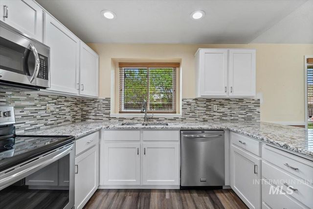 4844 N Johns Landing Way, Boise, ID 83703