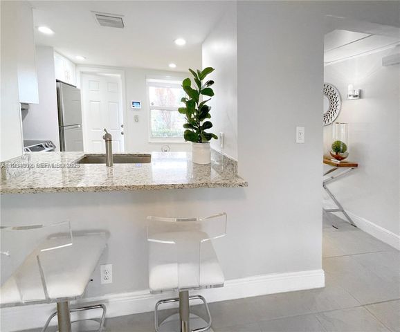 2671 S Course Dr 109, Pompano Beach, FL 33069