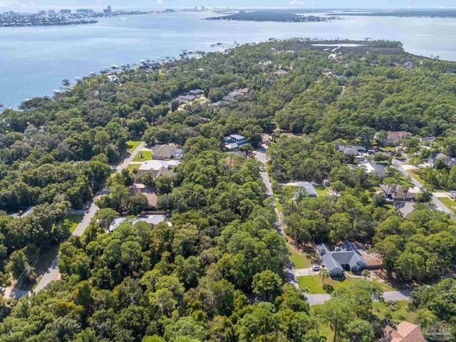 5602 North Shore Way, Pensacola, FL 32507