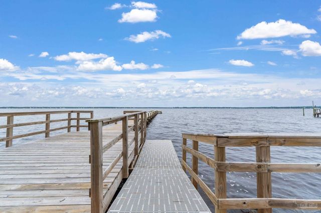 5602 North Shore Way, Pensacola, FL 32507