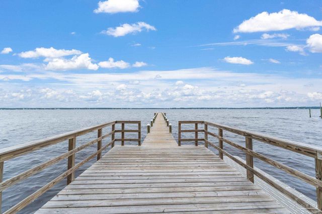 5602 North Shore Way, Pensacola, FL 32507