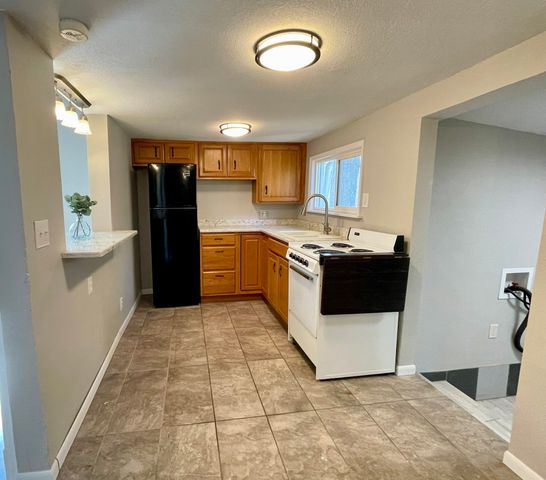 1107 Gypsum Ave., Salina, KS 67401