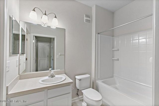13364 BEACH Boulevard 324, Jacksonville, FL 32224