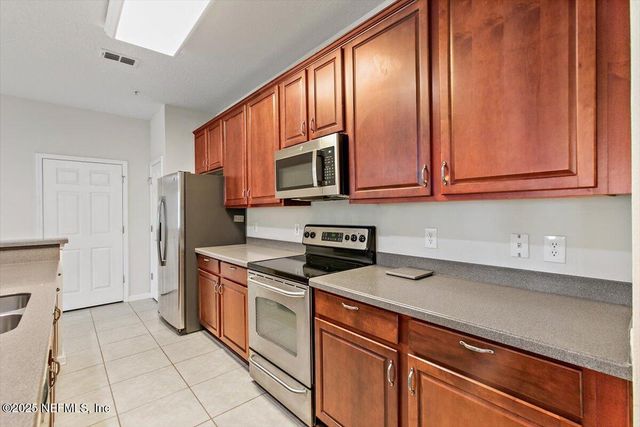 13364 BEACH Boulevard 324, Jacksonville, FL 32224