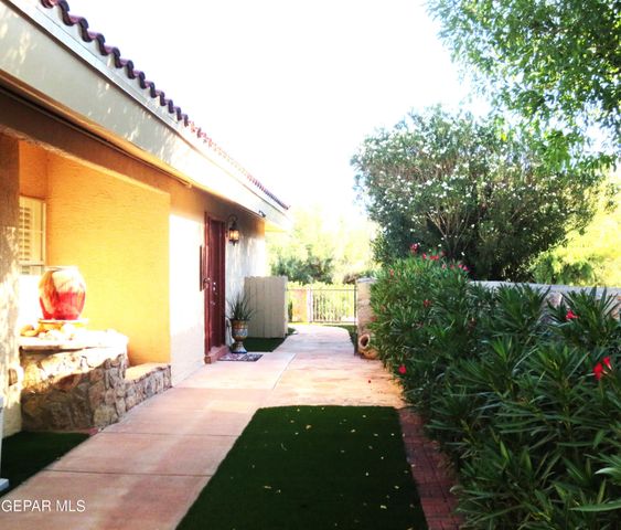4574 WEEPING WILLOW Drive, El Paso, TX 79922