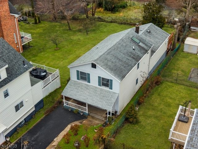 2455 3Rd St, Fort Lee Boro, NJ 07024