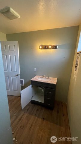 506 W Huntley Street, Aberdeen, WA 98520