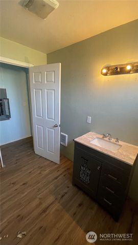 506 W Huntley Street, Aberdeen, WA 98520