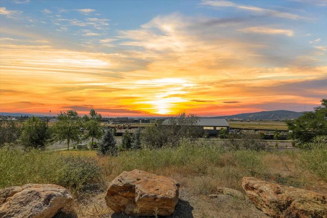 20605 E Valley Vista Dr, Liberty Lake, WA 99019