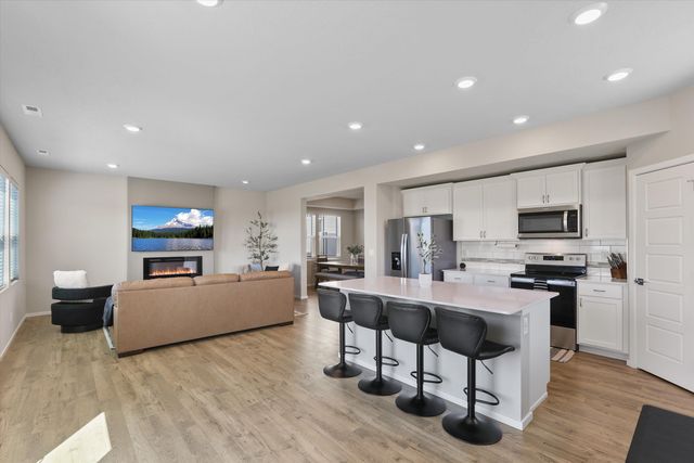 20605 E Valley Vista Dr, Liberty Lake, WA 99019