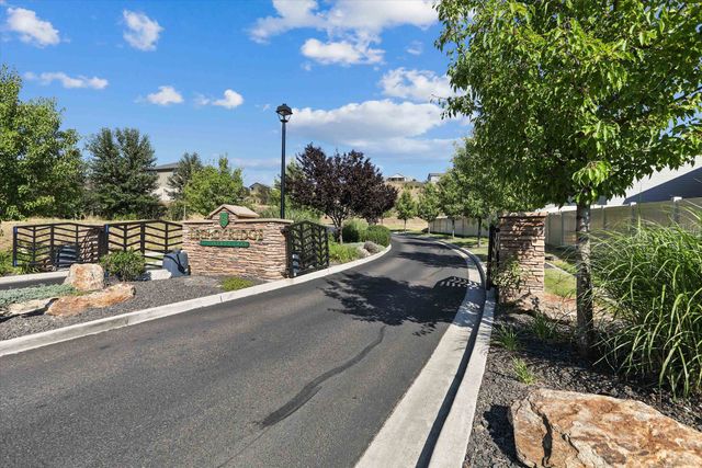 20605 E Valley Vista Dr, Liberty Lake, WA 99019