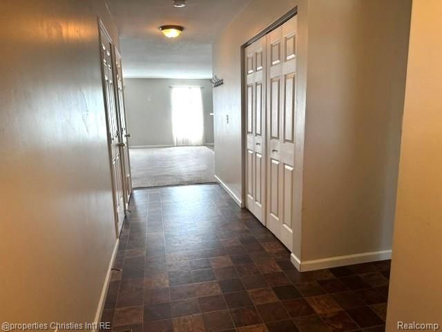 1892 Elkton Drive, Monroe, MI 48162