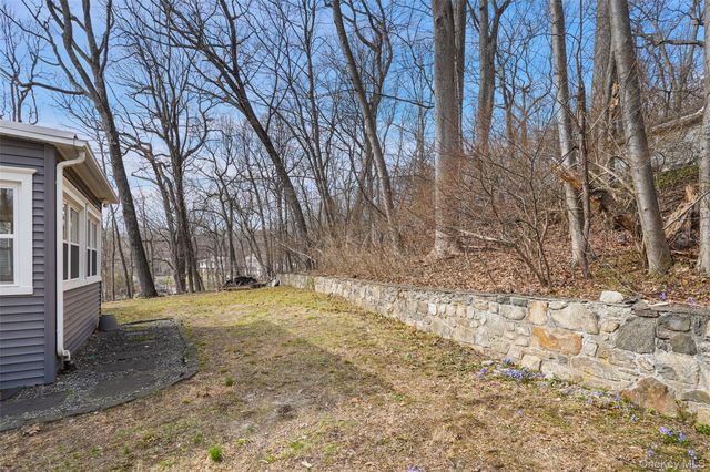 11 Split Rock Road, Mahopac, NY 10541