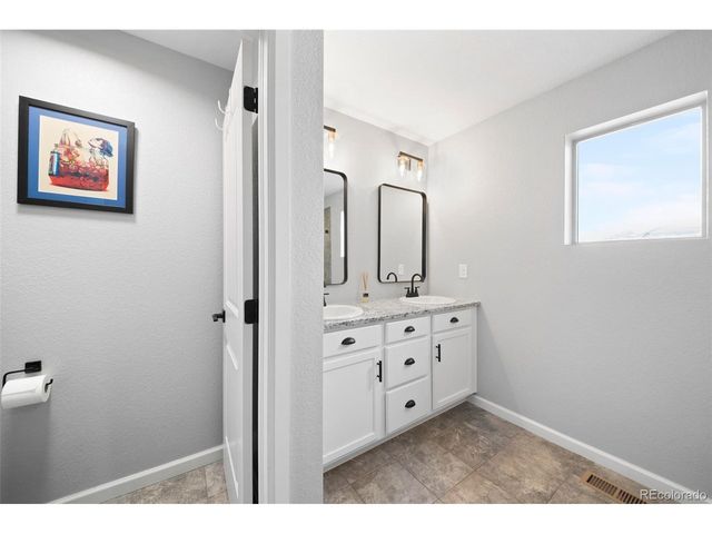 15429 W Baltic Ave Ave, Lakewood, CO 80228