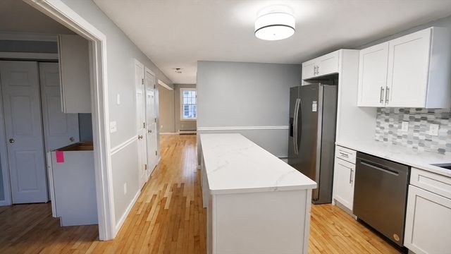 7 Rolling Ridge Rd, Rutland, MA 01543