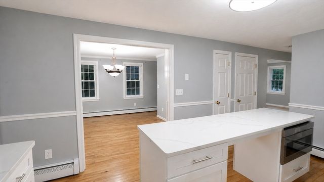 7 Rolling Ridge Rd, Rutland, MA 01543