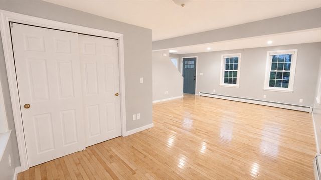 7 Rolling Ridge Rd, Rutland, MA 01543