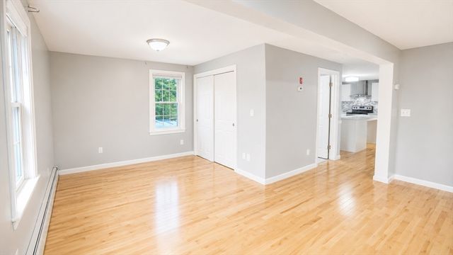 7 Rolling Ridge Rd, Rutland, MA 01543