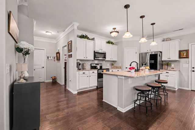 2501 Pinnacle Dr, Chapel Hill, TN 37034